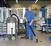 Пылесос Karcher IVR-L 100/24-2