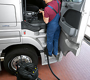 Пылесос Karcher NT 70/2
