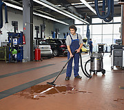 Пылесос Karcher NT 70/2 Me Classic
